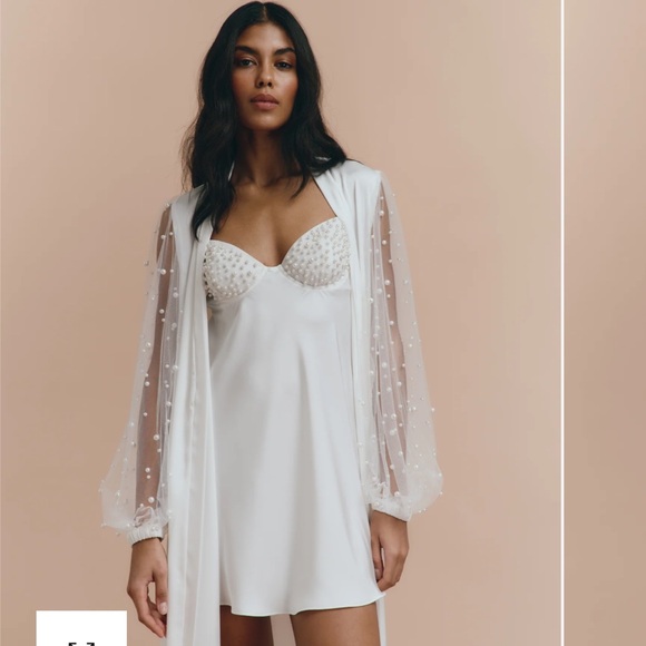 Bridal Robe - Picture 6 of 11